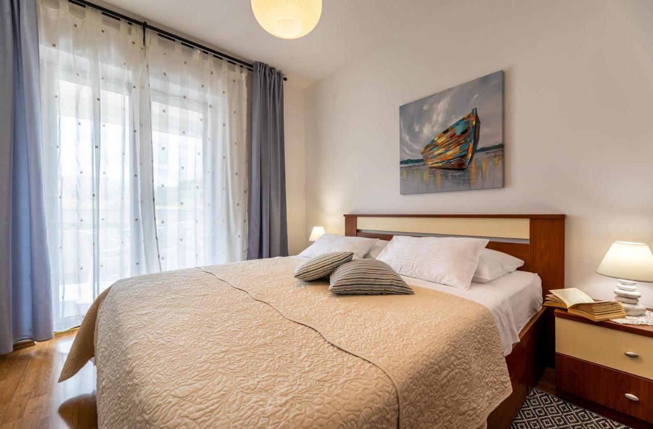 Apartments Maja And Sanja バスカ エクステリア 写真