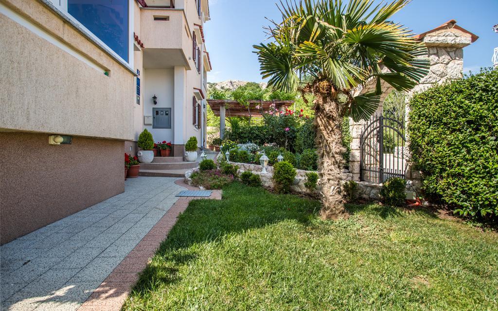 Apartments Maja And Sanja バスカ エクステリア 写真